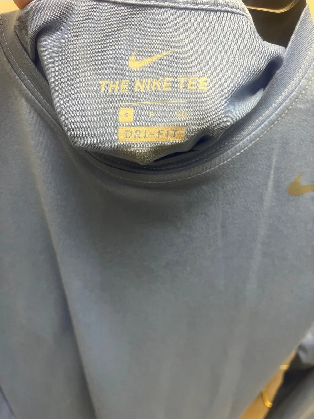 Nike Men’s Long Sleeve Performance Tee in Sky Blue Small